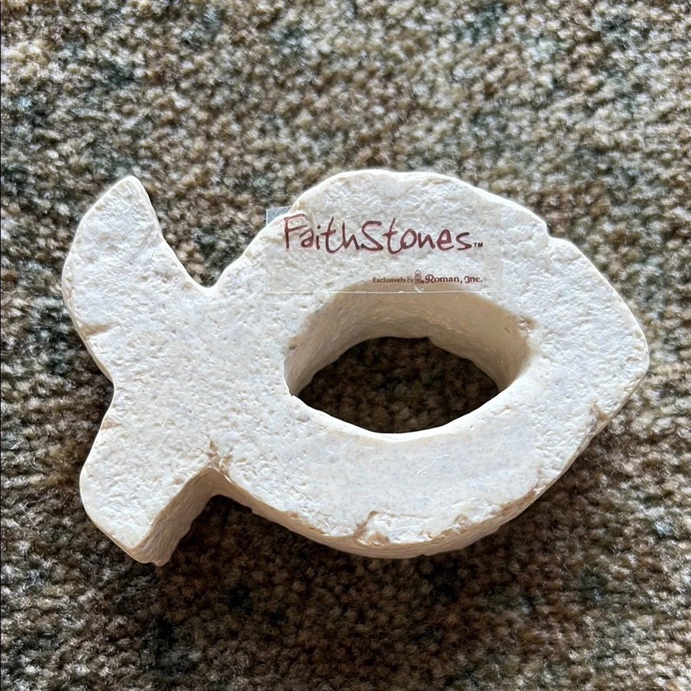 White Ceramic Fish-Shaped Decor Accent_3